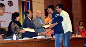 i-SCALE award from GTU to the students for leadership & excellence